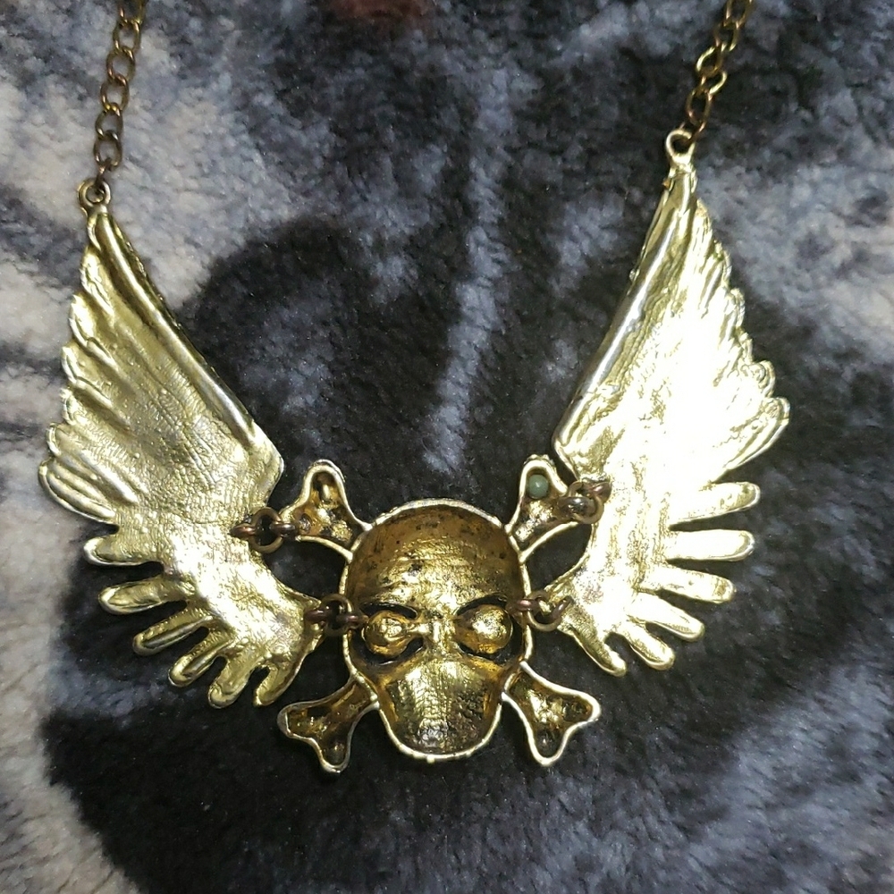 Gold Winged Skull Necklace Cross Bones Metal Punk Chic - Picture 2 of 2